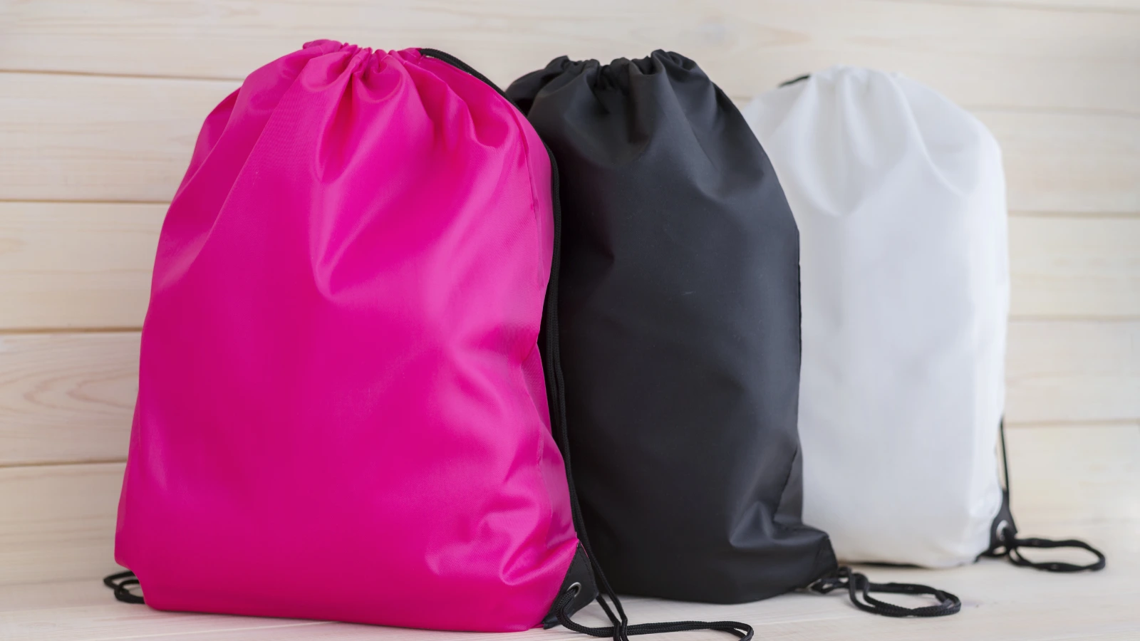 How to Use a Drawstring Bag: Adjust it Properly for Various Uses